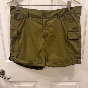 Eddie Bauer Women's Cargo Shorts in Olive Green